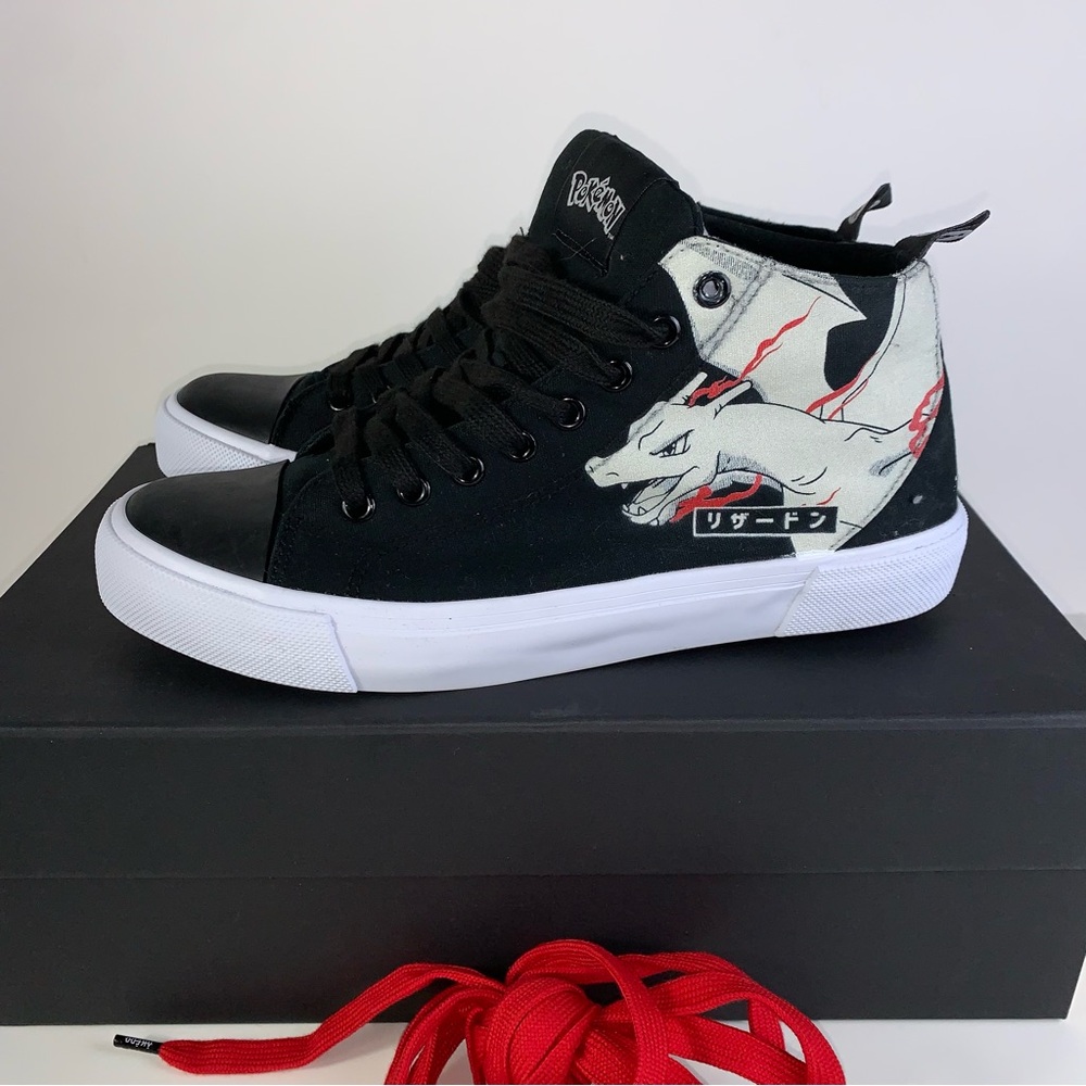 Akedo Pokemon Charizard Trainers Shoes Sneakers Limited Edition US Size 8